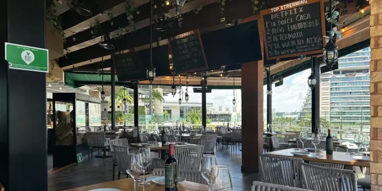 Entre 10 y 15 restaurantes cerrarían en Cancún
