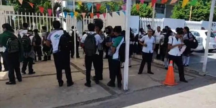 Muere empleada de cafetería en instalaciones del Conalep Chetumal