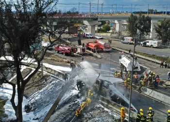Sube a 14 el número de muertos por explosión de pipa en Iztapalapa: Salud CDMX