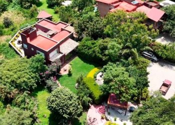 Asaltan casa de 12 millones de Fernández Noroña en Tepoztlán