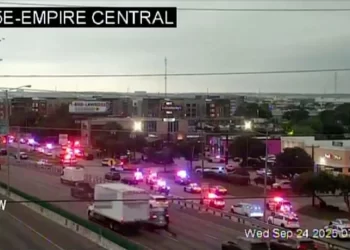 Tiroteo en instalaciones del ICE en Dallas deja al menos tres heridos
