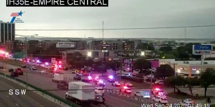 Tiroteo en instalaciones del ICE en Dallas deja al menos tres heridos