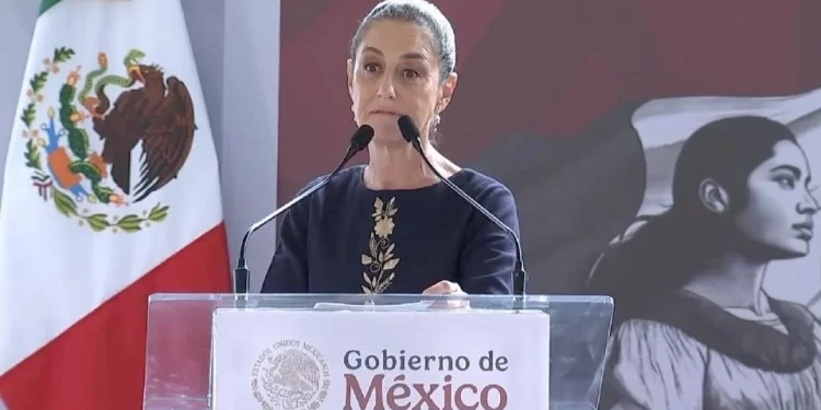 Abuchean al gobernador de Jalisco; Sheinbaum amenaza con retirarse del mitin