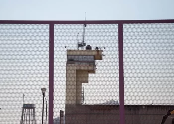 Interno huye del reclusorio Oriente; refuerzan seguridad