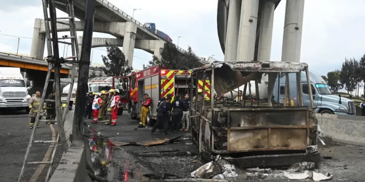 Aumentan a 30 personas que han recibido el alta médica tras explosión de pipa en Iztapalapa