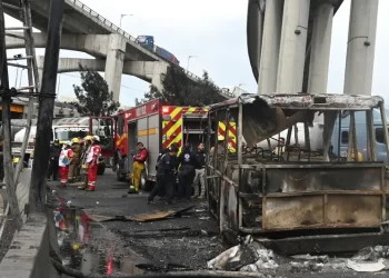 Suman 31 muertos tras explosión de pipa en Iztapalapa