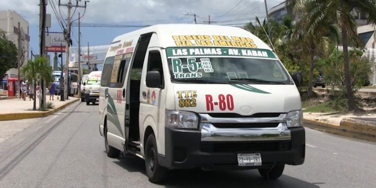Cancún busca mejorar transporte público y tarifas