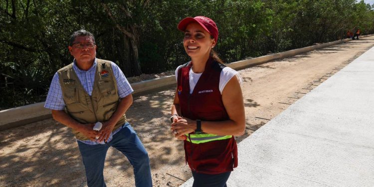 Avanza la obra vial en Calle 82 con supervisión de Ana Paty Peralta