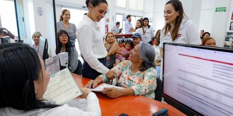 Refuerza Ana Paty Peralta la atención ciudadana con innovación digital