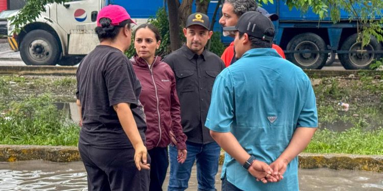 Supervisa Ana Paty Peralta limpieza tras intensas lluvias