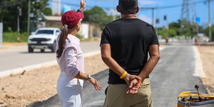 Ana Paty Peralta supervisa avances en avenida Huayacán y 135
