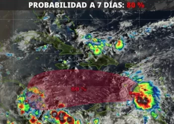 Onda tropical en el Atlántico eleva a 80 % su probabilidad de desarrollo ciclónico en los próximos días