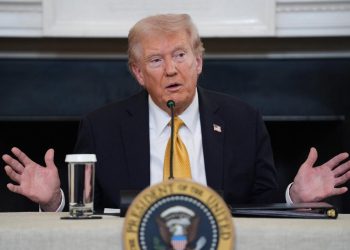 Trump finaliza negociaciones comerciales con Canadá tras anuncio