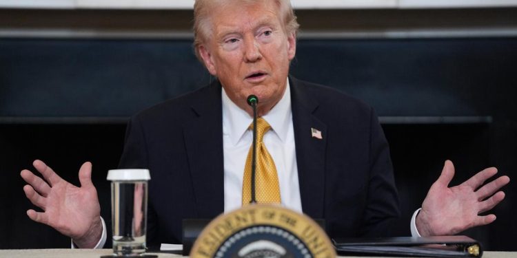 Trump finaliza negociaciones comerciales con Canadá tras anuncio