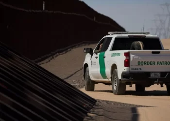 Embajada de EU en México impone multa de 5 mil dólares por cruce ilegal