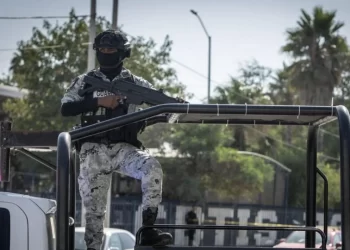Atacan con explosivos la fiscalía de Baja California; alerta máxima en Tijuana