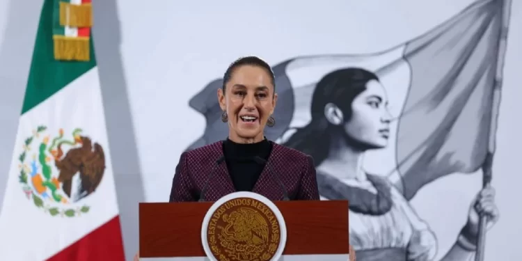Sheinbaum cuestiona la cancelación de EU a vuelos del AIFA y pide diálogo con autoridades estadounidenses