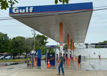 Falla masiva en gasolineras de Cancún provoca pérdidas millonarias