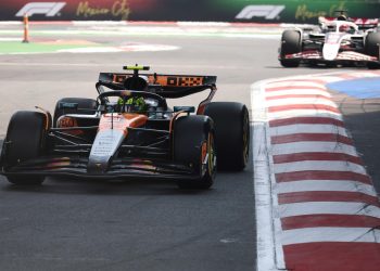 Lando Norris durante el GP de México 2025 en el Autódromo Hermanos Rodríguez.