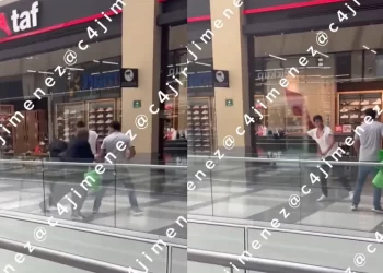 Violencia en Patio Santa Fe: ladrones atacan a policías al ser atrapados