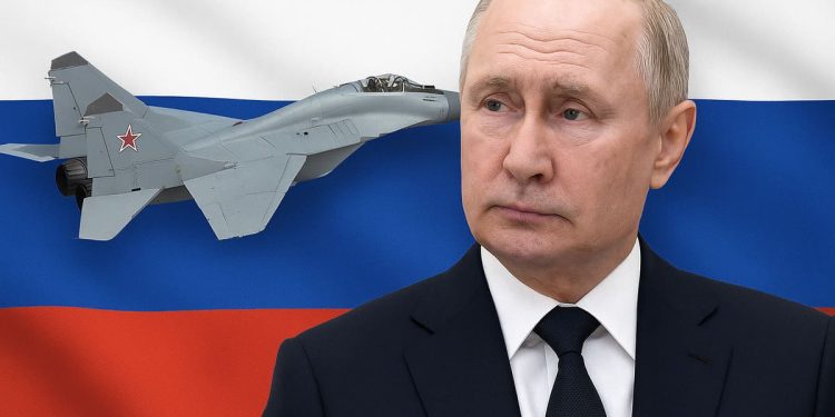 Vladimir Putin frente a la bandera de Rusia con un jet militar ruso en vuelo, simbolizando la defensa aérea rusa
