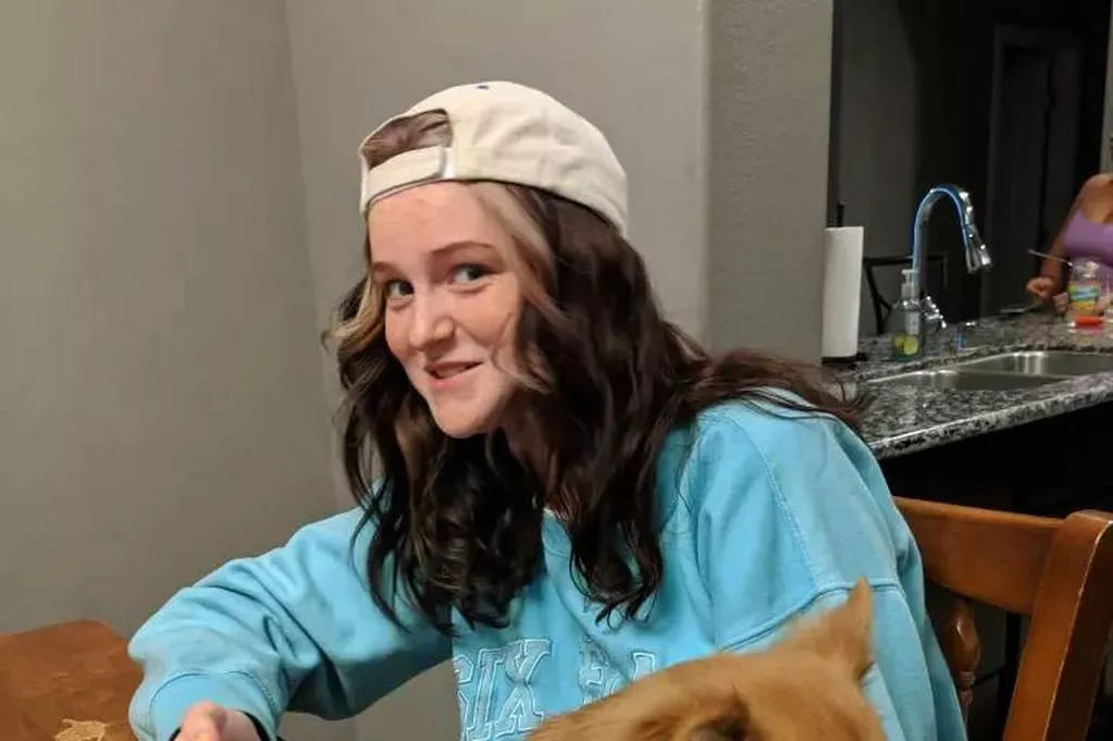 Renna O'Rourke influencer reto aerosol dusting