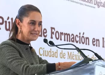Perú califica persona non grata a Sheinbaum tras asilo a Betssy Chávez