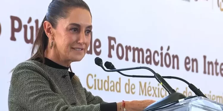 Perú califica persona non grata a Sheinbaum tras asilo a Betssy Chávez