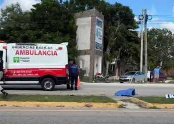 Tragedia: joven muere atropellada en la carretera Tulum–Playa del Carmen