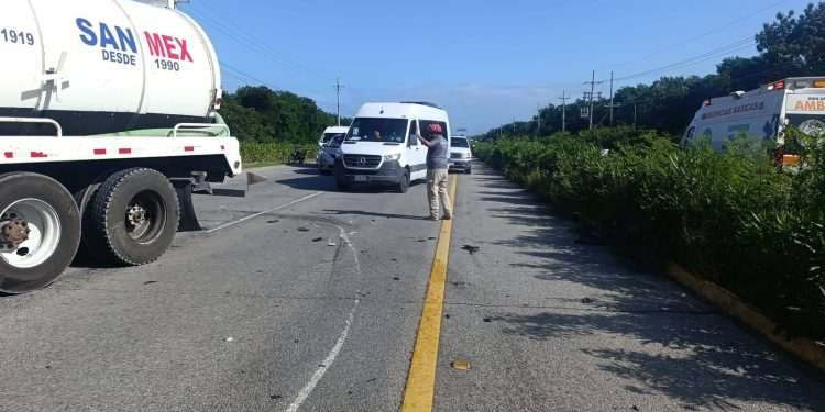 Aparatoso choque en Tulum–Playa deja un muerto y heridos
