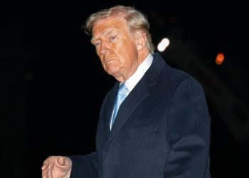 Trump aprueba ley que libera archivos vinculados a Epstein