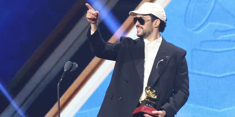 Bad Bunny domina por completo los Grammy Latinos