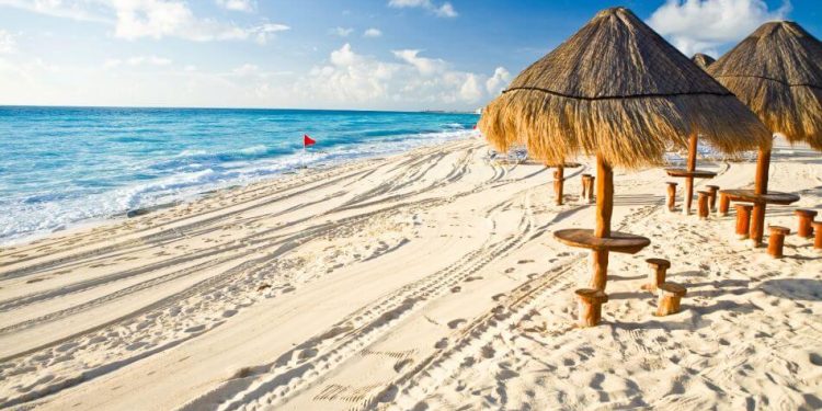 Clima en Cancún: lunes 3 de noviembre con ambiente templado y cielos nublados en la Península