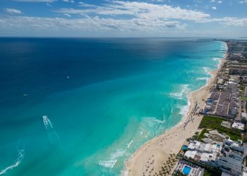 Clima en Cancún miércoles 26: calor y chubascos vespertinos en Quintana Roo