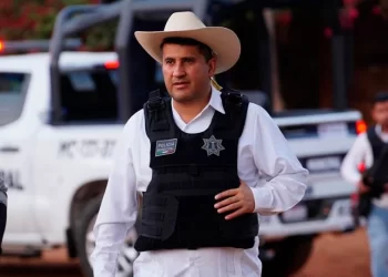 Confirman muerte del alcalde de Uruapan, Carlos Manzo, tras atentado durante evento público
