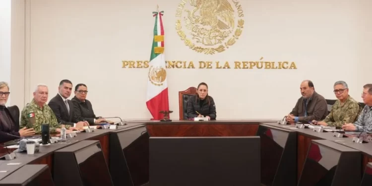 Sheinbaum confirma que el alcalde de Uruapan tenía protección federal; se pronuncia 13 horas después del ataque
