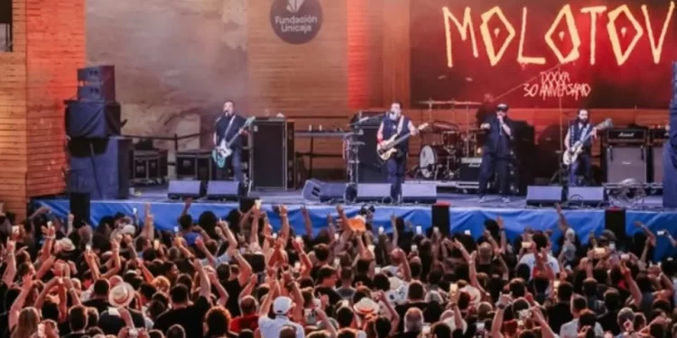 Paco Ayala de Molotov responde a señalamientos de José Ramón López Beltrán en redes sociales