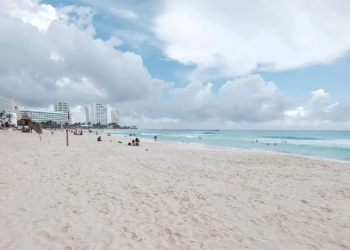 Clima en Cancún hoy viernes 14 de noviembre del 2025: prevén viernes fresco y nublado