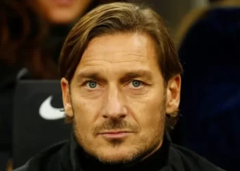 Francesco Totti bajo investigación por presunto abandono de su hija tras denuncia de su ex pareja