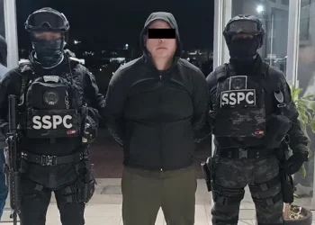 Trasladan a ‘El Licenciado’ al Altiplano; lo acusan del homicidio del alcalde Carlos Manzo