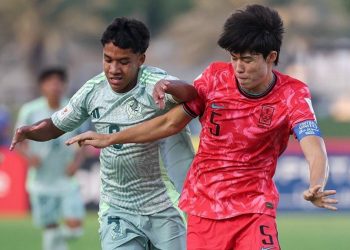 Jugadores de la Selección Mexicana Sub-17 muestran frustración tras perder su debut en la Copa del Mundo Sub-17 2025 en Indonesia.