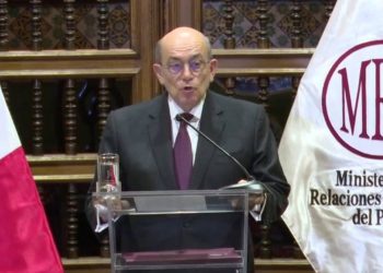 Perú rompe relaciones diplomáticas con México tras tensión por asilo político
