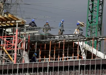Economía mexicana registra caída trimestral conforme a proyecciones
