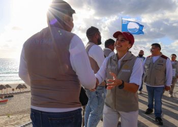 Resalta Ana Paty Peralta estándares ambientales en playas de Cancún