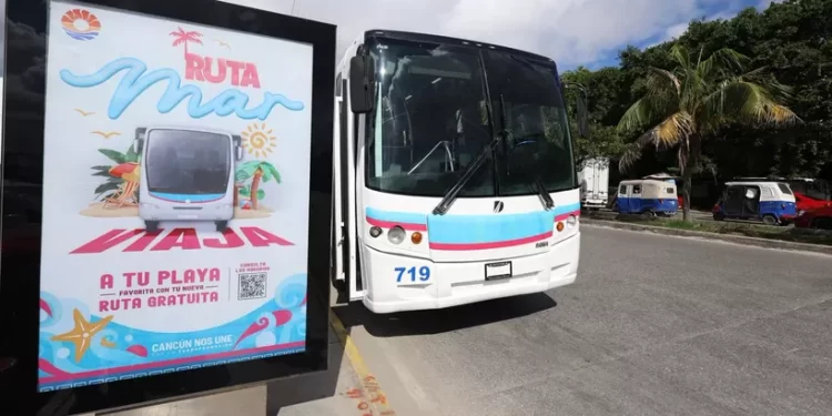 Anuncian servicio gratuito de transporte público hacia playas de Cancún