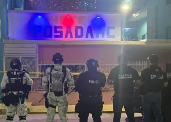 Detectan cámaras ocultas en cuartos de motel tras cateo en Q. Roo