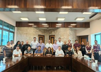 Lenin Amaro Betancourt encabeza la última sesión del año de la Mesa de Coordinación de Prevención Social del Delito y Seguridad en Playa del Carmen
