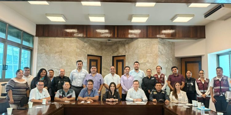 Lenin Amaro Betancourt encabeza la última sesión del año de la Mesa de Coordinación de Prevención Social del Delito y Seguridad en Playa del Carmen