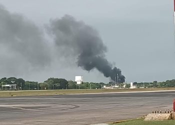 Movilización masiva por incendio cercano al CERESO de Chetumal; autoridades activan protocolo de seguridad