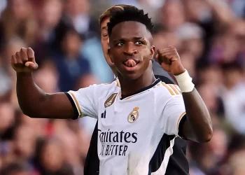 Vinícius podría esperar al Mundial para definir su futuro